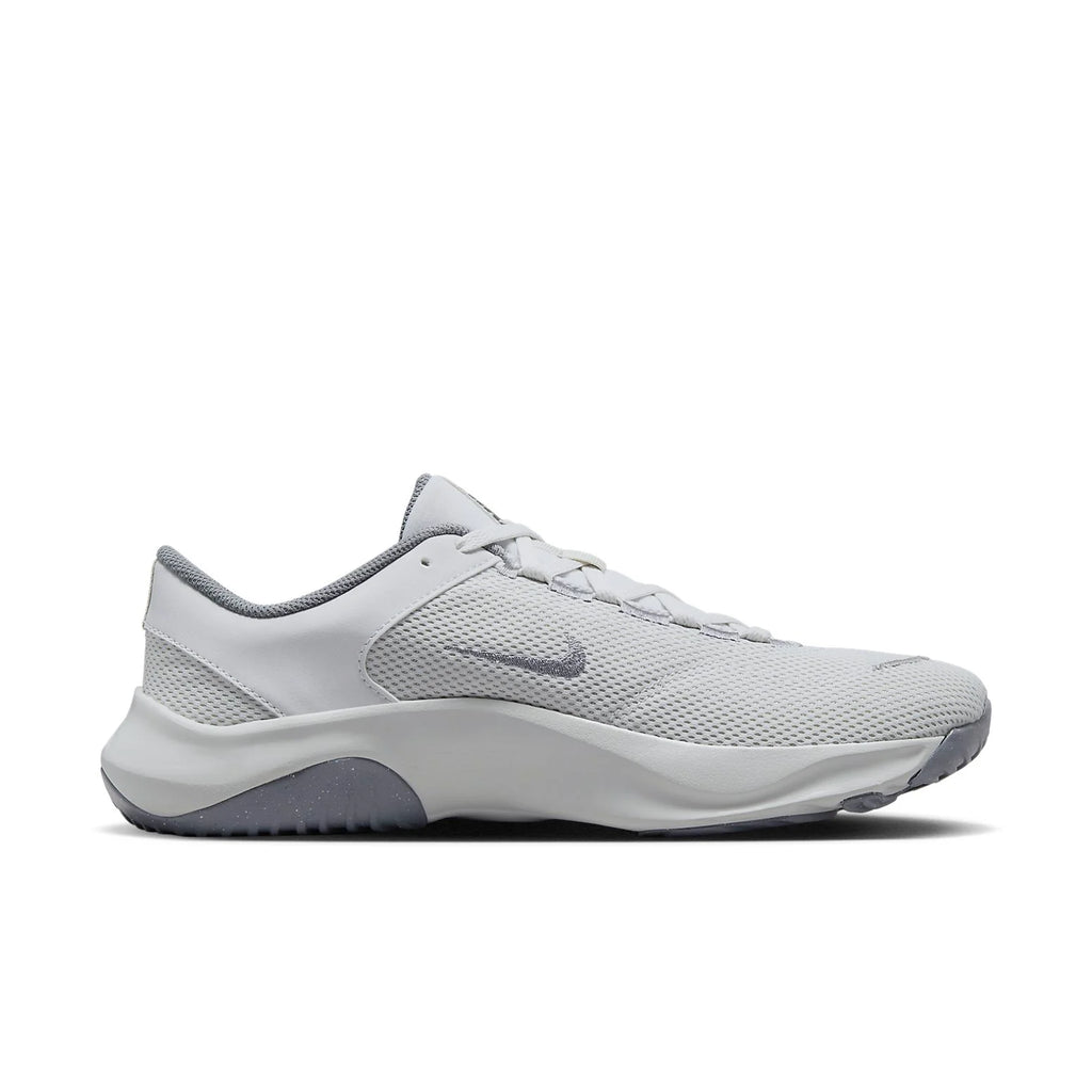 Nike Legend Essential 3 Next Nature talla 8
