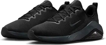 W NIKE AIR ZOOM BELLA SIZE 7