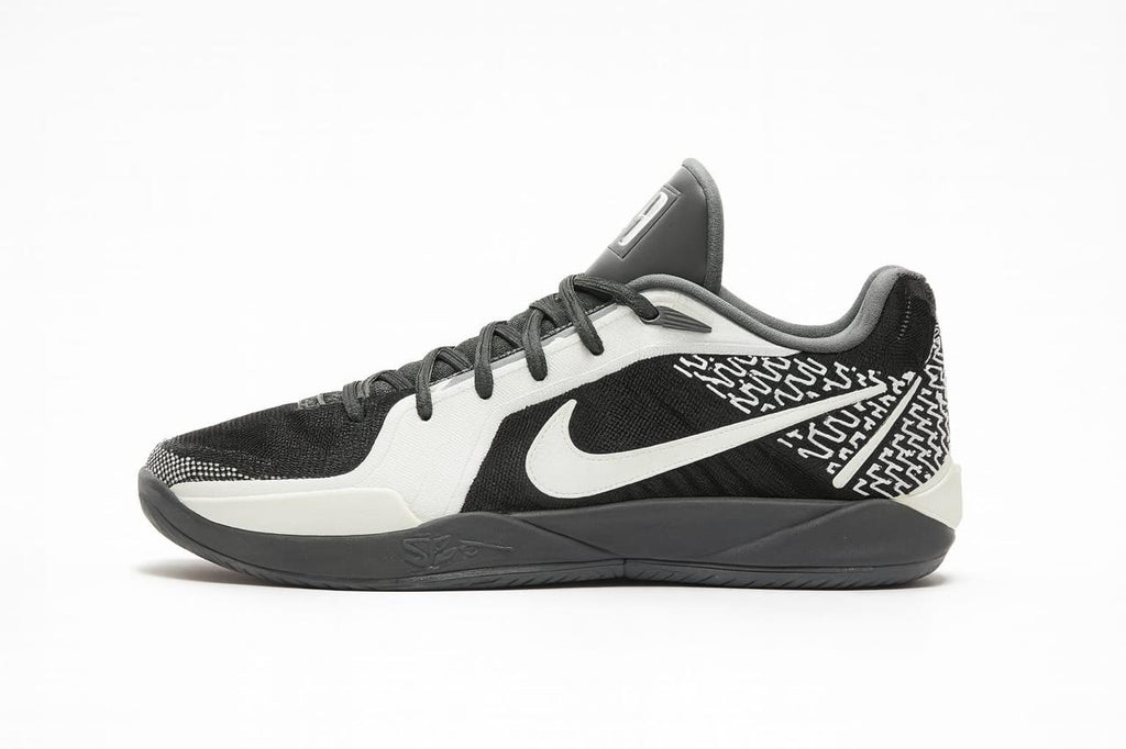 NIKE SABRINA 1 Size 8.5