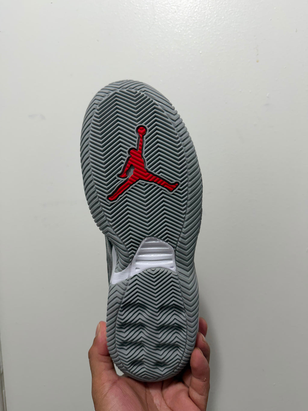Jordan Stay Loyal  / Size 8