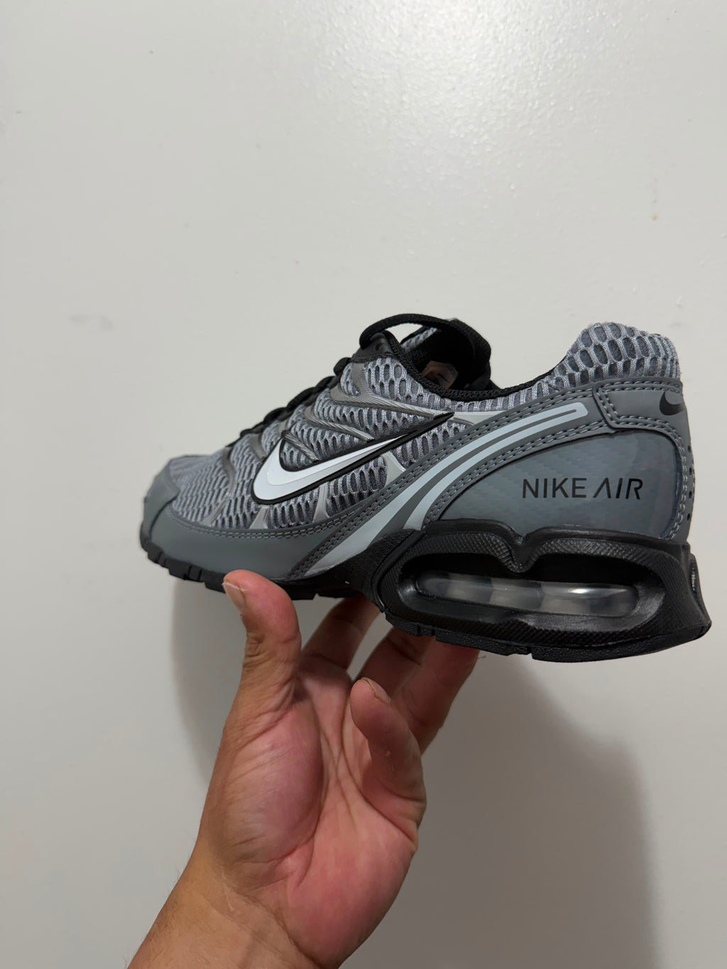 Nike Air Max Torch 4 / Size 8
