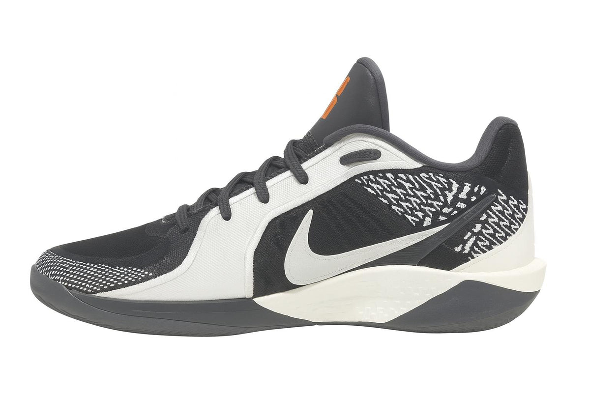 NIKE SABRINA 1 Size 8.5